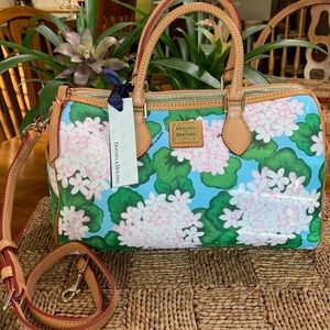 DOONEY & BOURKE HYDRANGEA SATCHEL WITH COIN PURSE/KEYCHAIN NWT